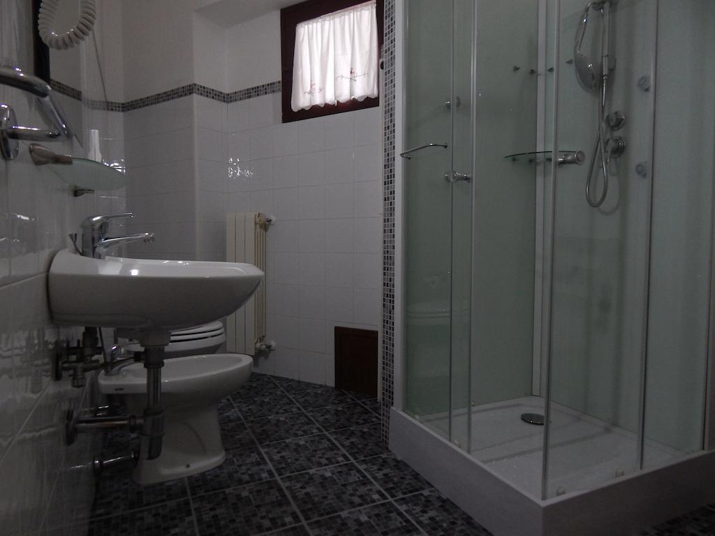 Hotel Il Platano Ottana Номер фото